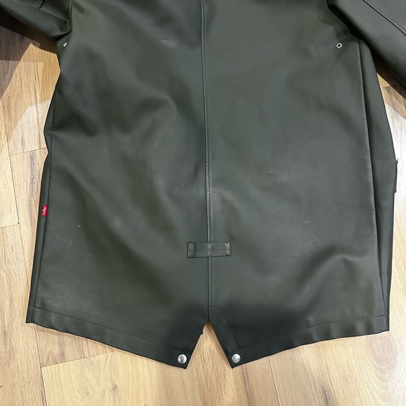 Levis Hooded Rain Jacket - Picture 5 of 5